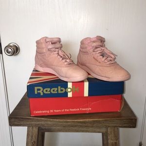 Classic Reebok High tops-Pink leather